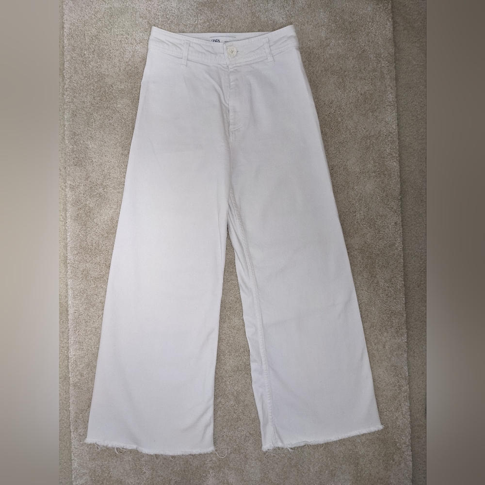 Zara Wide Leg White Jeans, US 6